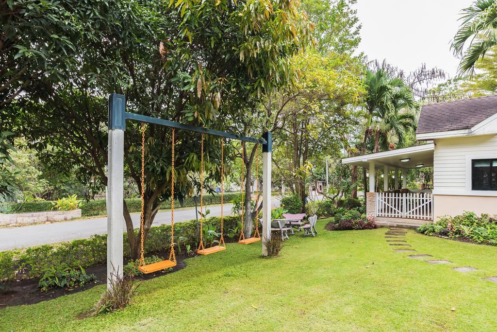 Baan Suan Bonanza By Favstay Pakcsong Kültér fotó